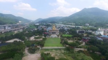 Hongbeopsa Tapınağı'nın havadan görünümü, Busan, Güney Kore, Asya