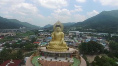 Hongbeopsa Tapınağı'nın havadan görünümü, Busan, Güney Kore, Asya