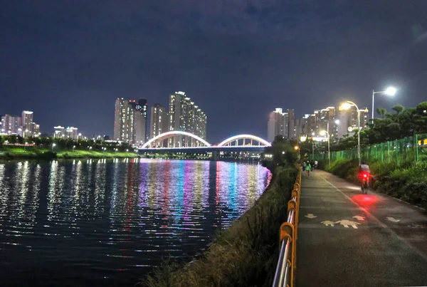 Nachtaufnahme von Centum City, Haeundae, Busan, South Kroea, Asien — Stockfoto