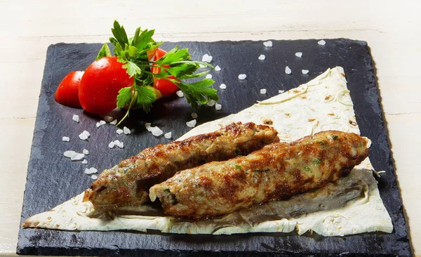 lula kebap ve ekmek tortilla