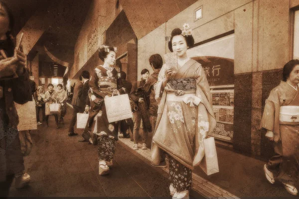 Geishas oder Schüler von Geishas — Stockfoto