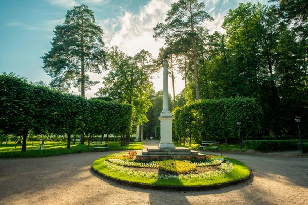 Stella Parque Estágioarkhangelskpoye Século Subúrbio Moscou Dia Ensolarado Incrível Pôr — Fotografia de Stock