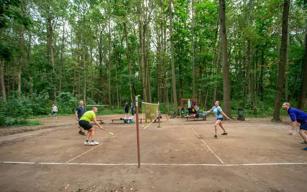 2020 Moskova Rusya Tsaritsyno Park Insanlar Badminton Oynuyorlar Çok Saçma — Stok fotoğraf