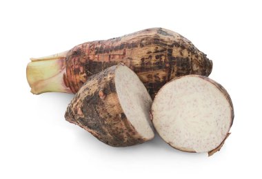 Taro beyaz arkaplanda izole edildi