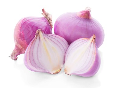 arpacık soğanları beyaz arkaplanda izole edildi