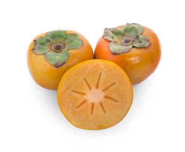 Beyaz arkaplanda yalıtılmış hurma meyvesi