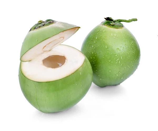 白い背景に隔離された水滴緑のココナッツ — ストック写真