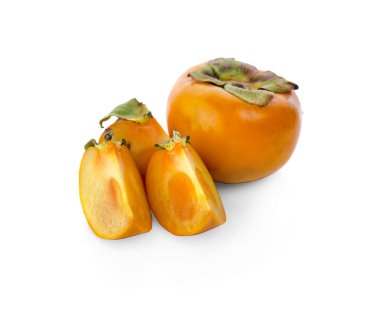 taze hurma izole beyaz zemin üzerine 