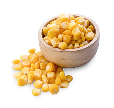 Beyaz arka planda konserve mısır