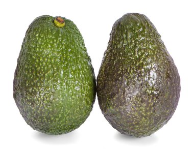 avokado beyaz arkaplanda izole edildi