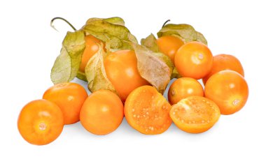 Cape Gooseberry beyaz arka planda izole edildi