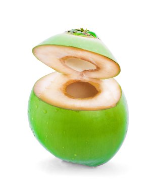 su damlası yeşil hindistan cevizi beyaz arkaplanda izole