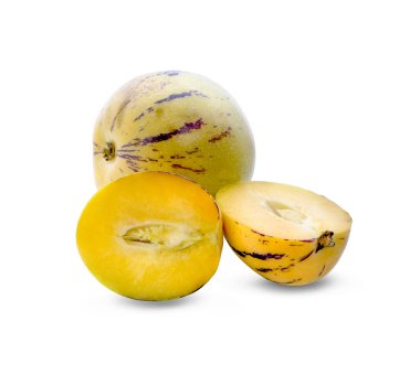 Beyaz arka planda izole edilmiş Pepino meyveleri