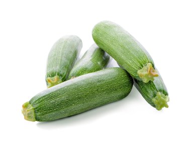 Taze kabak, beyaz salatalıktan izole edilmiş.)