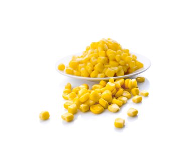 Konserve mısır beyazda izole edilir.