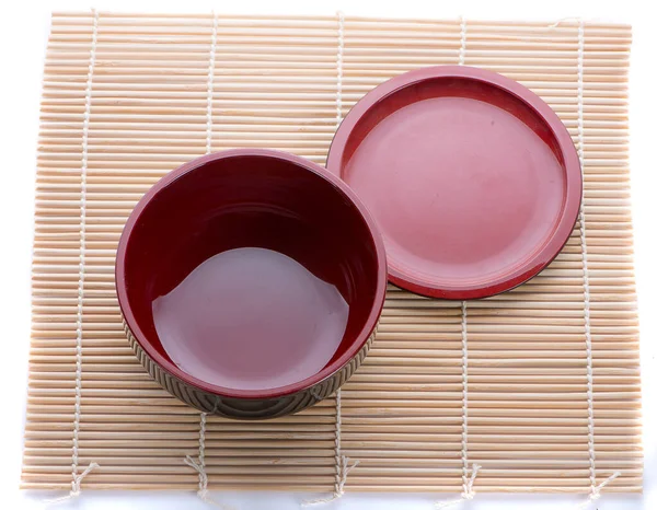 Japon siyah kasesi beyaz arka planda izole edilmiş