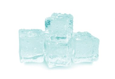 Beyaz zemin üzerindeki buz beyaz zemin üzerinde izole edilmiş