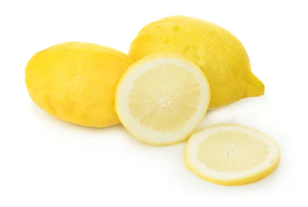 柠檬在白色的背景上孤立在白色的背景上 — 图库照片