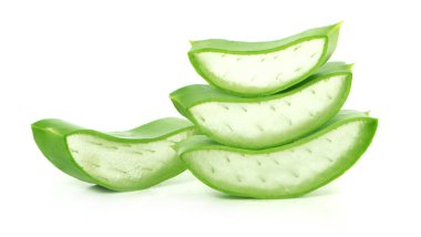 Aloe Vera beyaz bir arka planda izole edildi