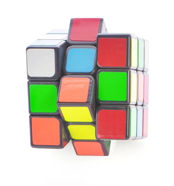 Bangkok Qué Abril 2019 Cubo Rubik Sobre Fondo Blanco — Foto de Stock