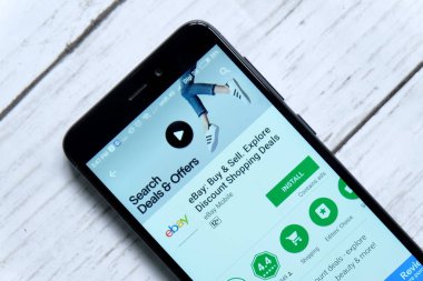 Kuala Lumpur, Malezya - 28 Ocak 2018:Ebay app android oyun Store üzerinde. eBay Pierre Omidyar tarafından 1995 yılında kuruldu..