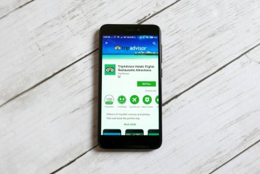 Kulim, Malezya - 11 Nisan 2018: Tripadvisor uygulama bir android Google oyun deposu.