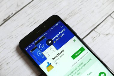 Kulim, Malezya - 11 Nisan 2018: bir android Google oyun Store ana uygulama temiz.
