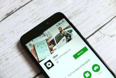 Kulim, Malezya - 11 Nisan 2018: Uber uygulama android Google oyun deposu.