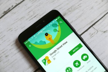 Kulim, Malezya - 11 Nisan 2018: Google Street view uygulama bir android Google oyun deposu.