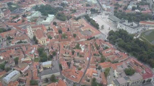 Belle vue aérienne de la vieille ville de Vilnius, la capitale de la Lituanie . — Video