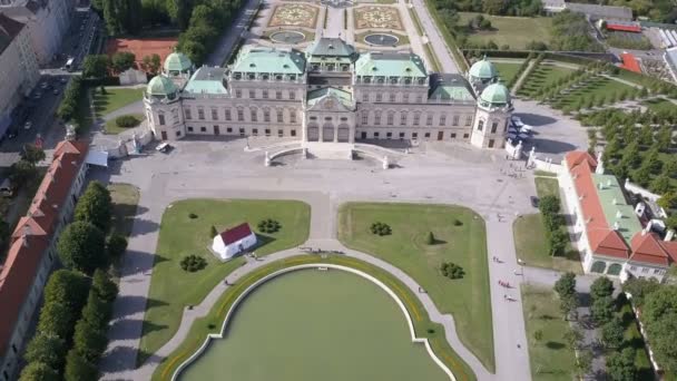 A légi felvétel a Belvedere-palota. Véna. Bécs. Wien. Ausztria. — Stock videók