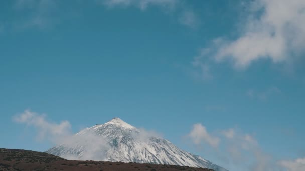 テイデ火山、テネリフェ島、カナリア諸島、スペイン上の雲形成の時間経過. — ストック動画