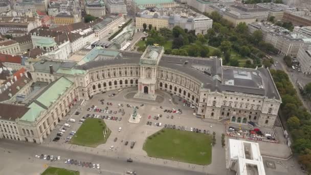 Vienna City Skyline plano aéreo. Vista aérea de Viena. Catedrales y paisaje urbano Ciudad de Viena, Austria — Vídeos de Stock