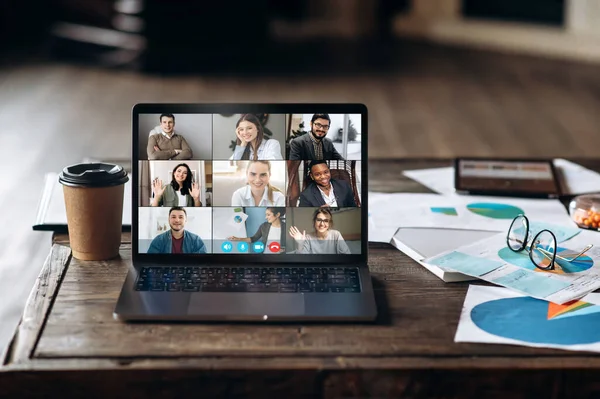 Videollamada Videoconferencia Por Portátil Reunión Negocios Línea Pantalla Del Portátil —  Fotos de Stock