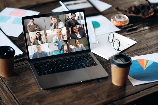 Virtual Bisnis Pertemuan Online Video Konferensi Dengan Laptop Pertemuan Bisnis Stok Gambar