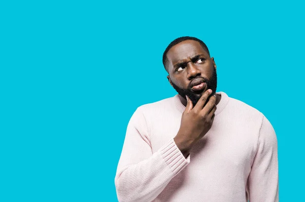 Close Photo Attractive Pensive African American Man Looking Away Arm — Stock Photo, Image