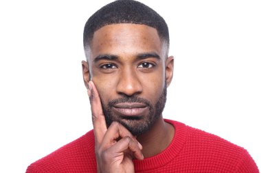 siyah adam Studio poz