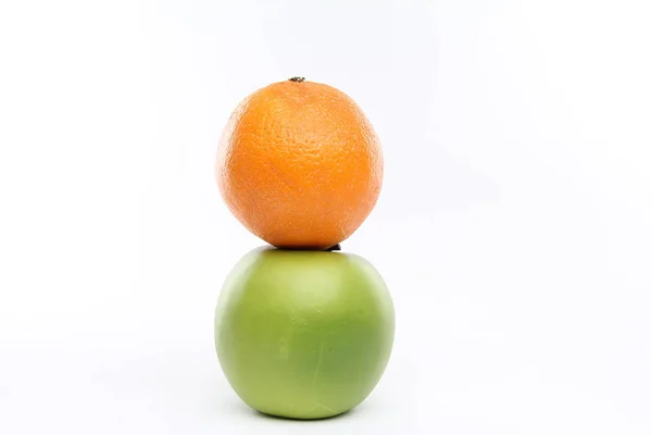 Яблоко Апельсин Деревянном Фоне — стоковое фото