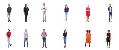 Çok ırklı insanlar kümesi beyaz arka plan üzerinde poz