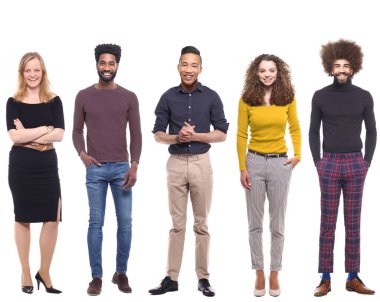 Çok ırklı insanlar kümesi beyaz arka plan üzerinde poz