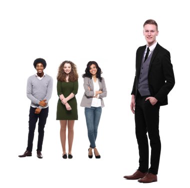 Çok ırklı insanlar kümesi beyaz arka plan üzerinde poz