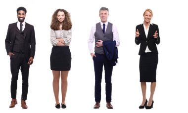 Çok ırklı insanlar kümesi beyaz arka plan üzerinde poz