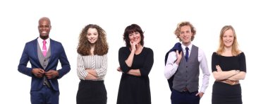 Çok ırklı insanlar kümesi beyaz arka plan üzerinde poz