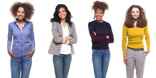 Interrazziale Donne Posa Sfondo Bianco — Foto Stock