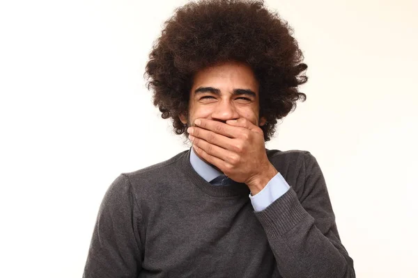 Schwarzer Mann Bedeckt Ihren Mund — Stockfoto