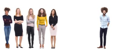 Çok ırklı insanlar kümesi beyaz arka plan üzerinde poz