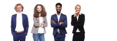 Çok ırklı insanlar kümesi beyaz arka plan üzerinde poz