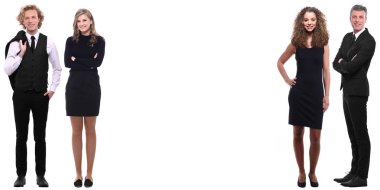 Beyaz arka plan üzerine poz veren Kafkas halkı