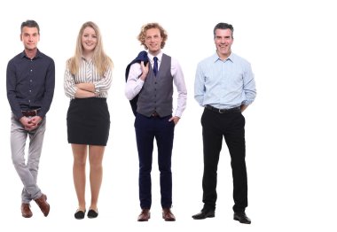 Erkekler ve kadınlar beyaz arka planda poz lar.