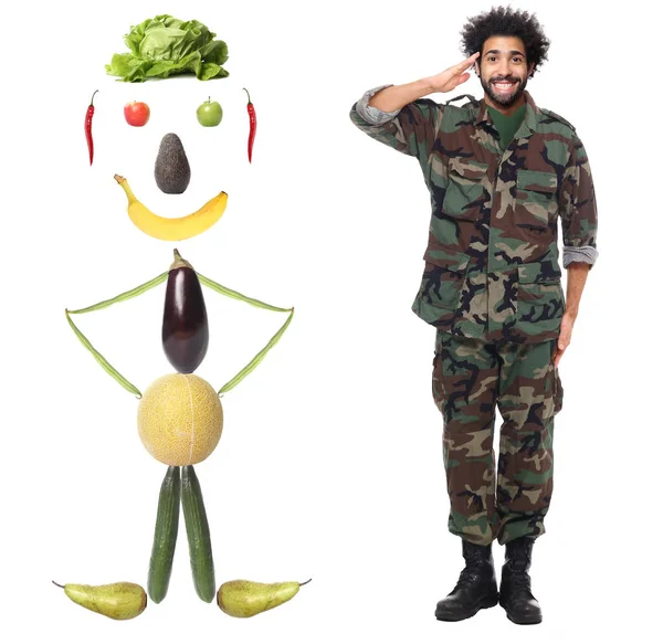Člověk Zeleniny Ovoce Afro Americkým Vojákem — Stock fotografie